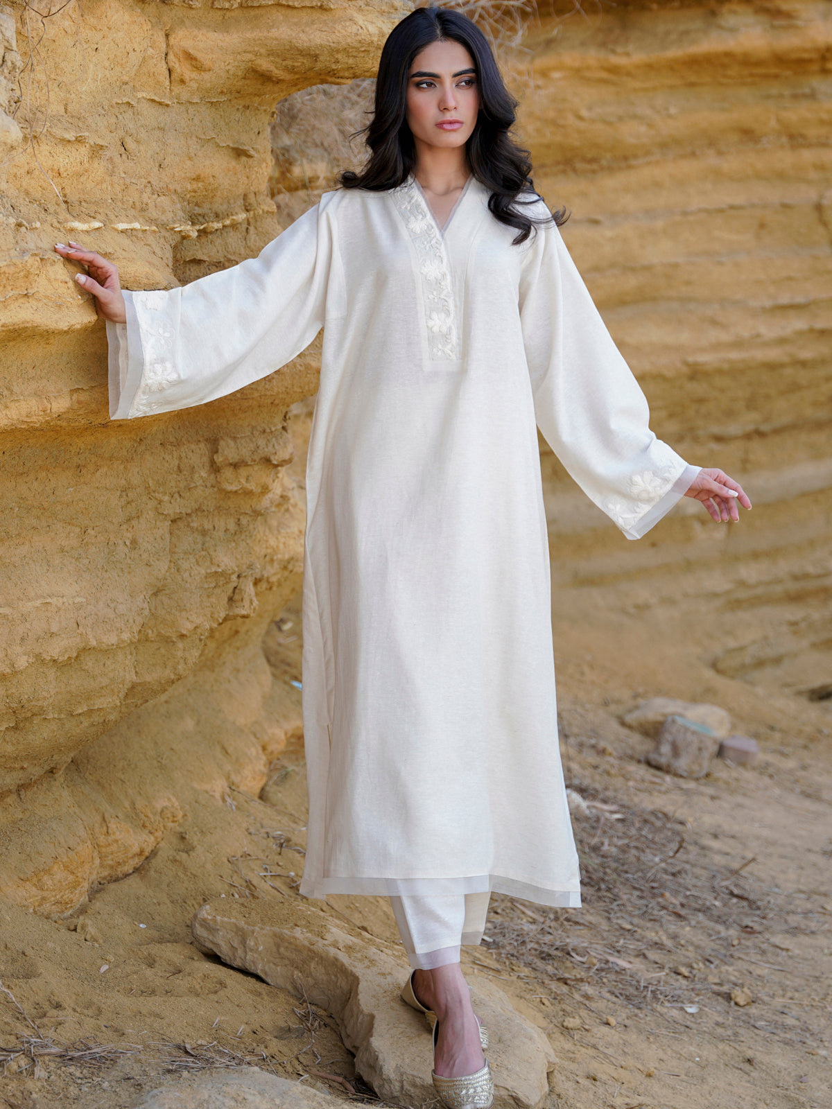 Dhanak - Karandi Long Kurta with Embroidery