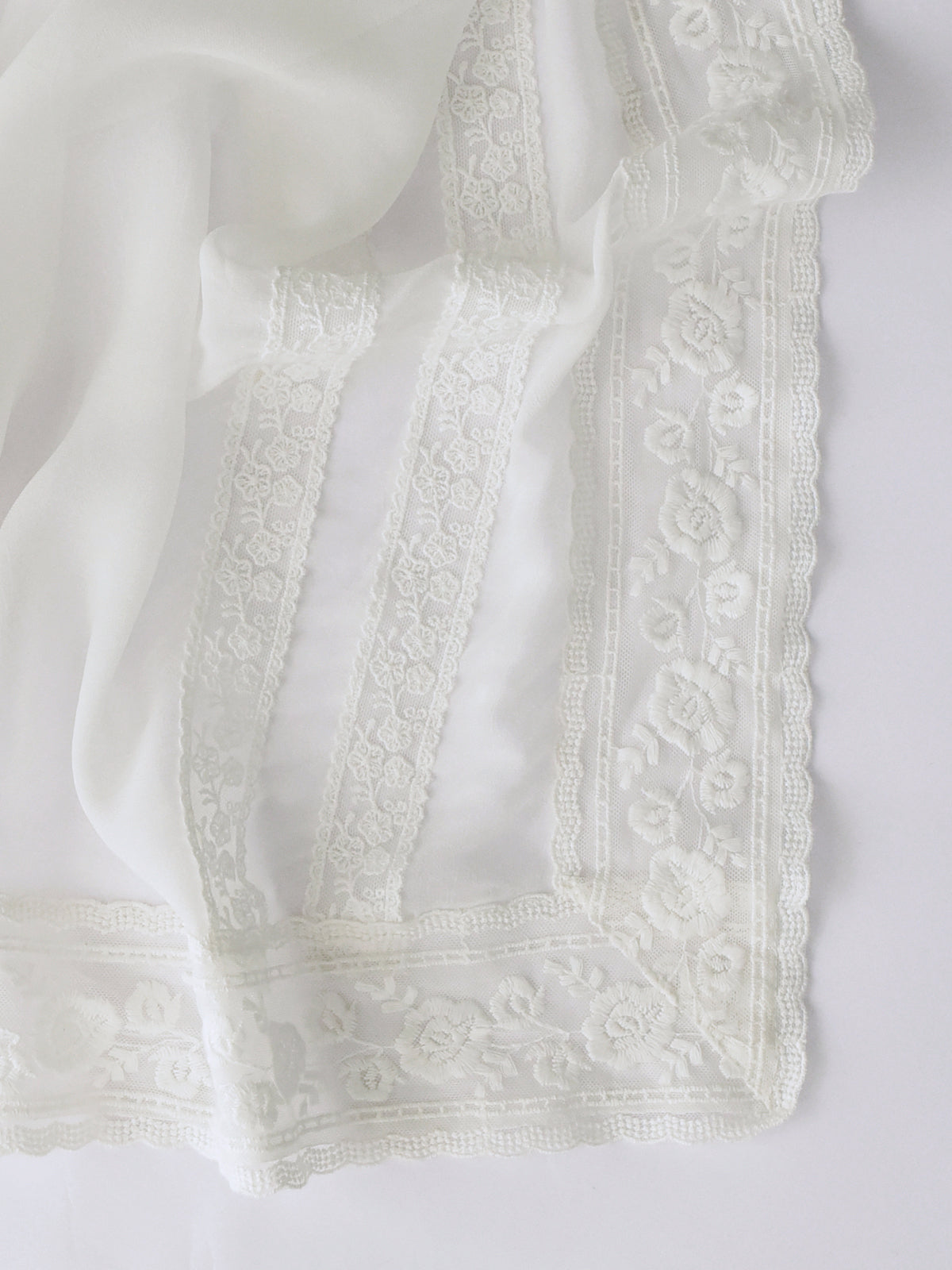 Rose Garden - Chiffon Lace Dupatta